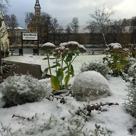 Prinz Albrecht מלון