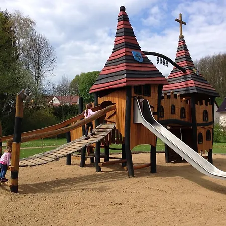 Prinz Albrecht מלון